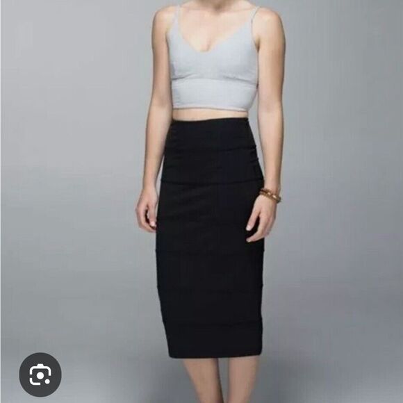 Lululemon Yoga Over Skirt - Picture 4 of 6